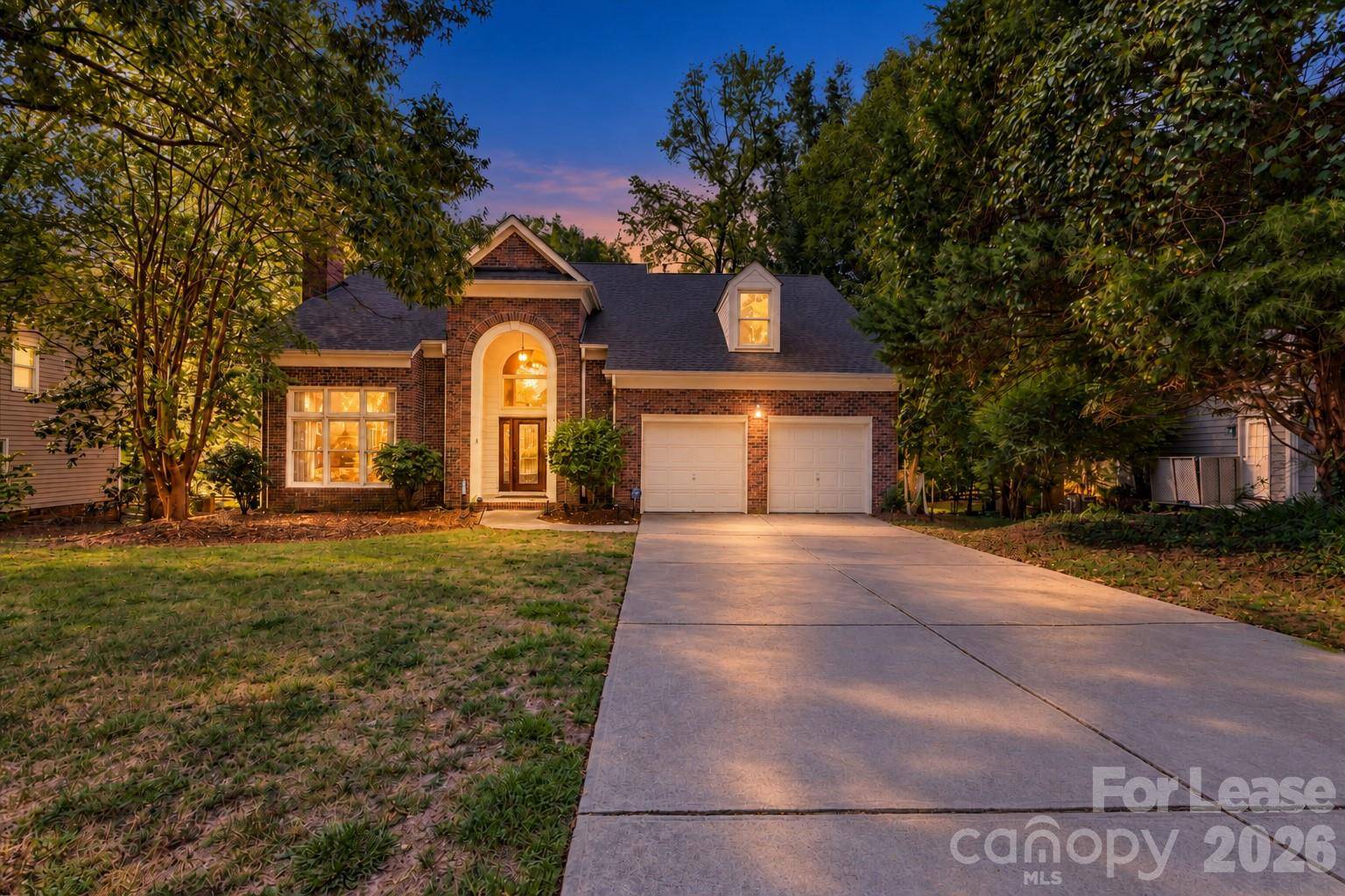 3112 English Sparrow LN, Charlotte, NC 28210