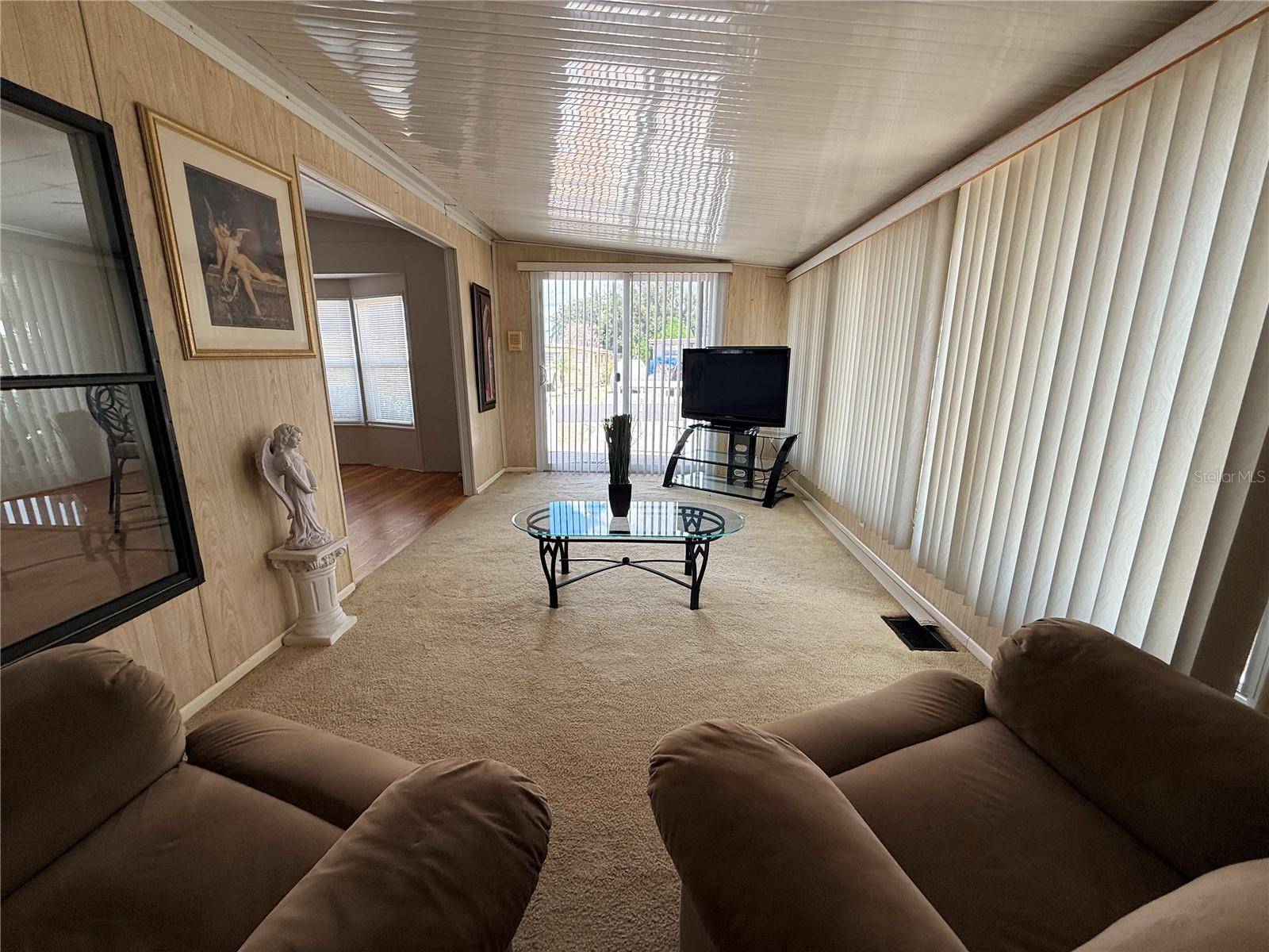 427 CENTER CREST BLVD, Davenport, FL 33837