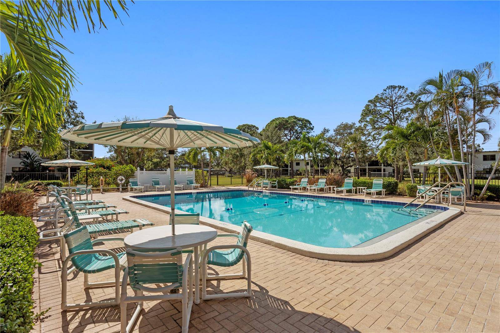 4910 BAY ST NE #111, St Petersburg, FL 33703