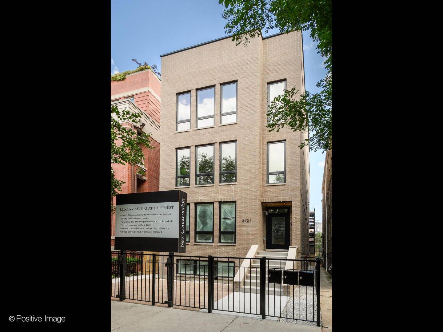 3721 N Kenmore AVE #1, Chicago, IL 60613