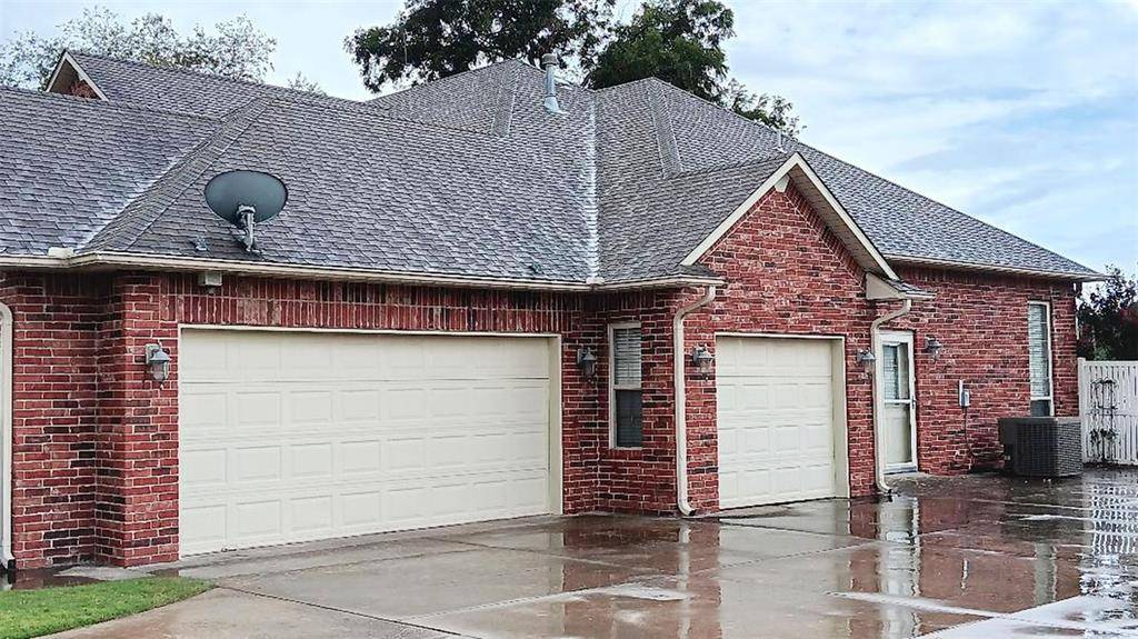 1502 N Windmill Ridge DR, Shawnee, OK 74804
