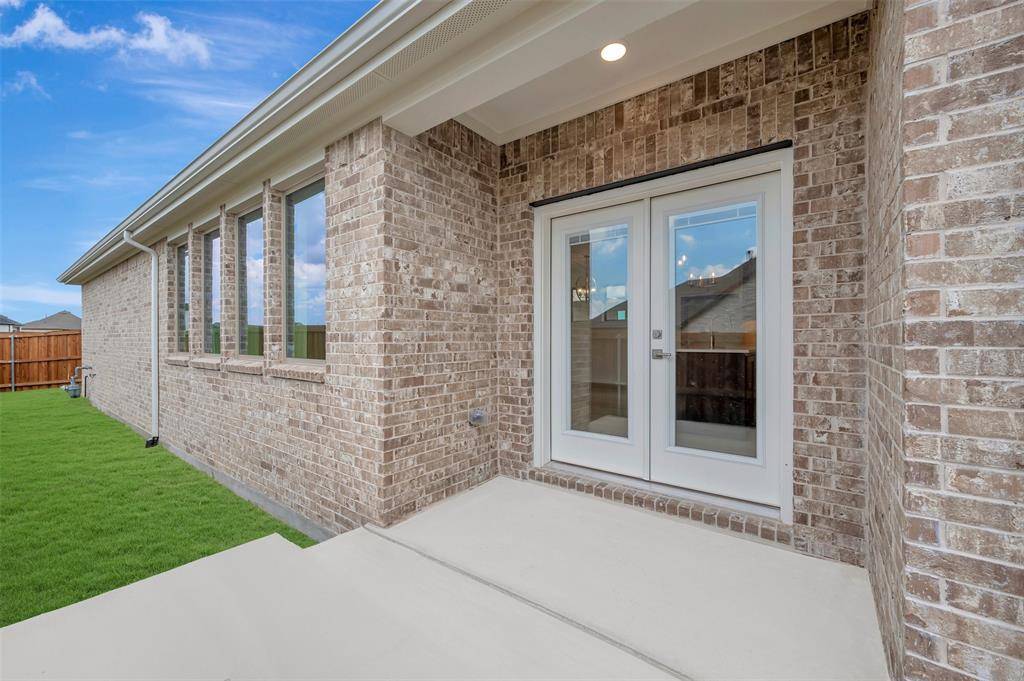9809 Flourishing Way, Mesquite, TX 75126