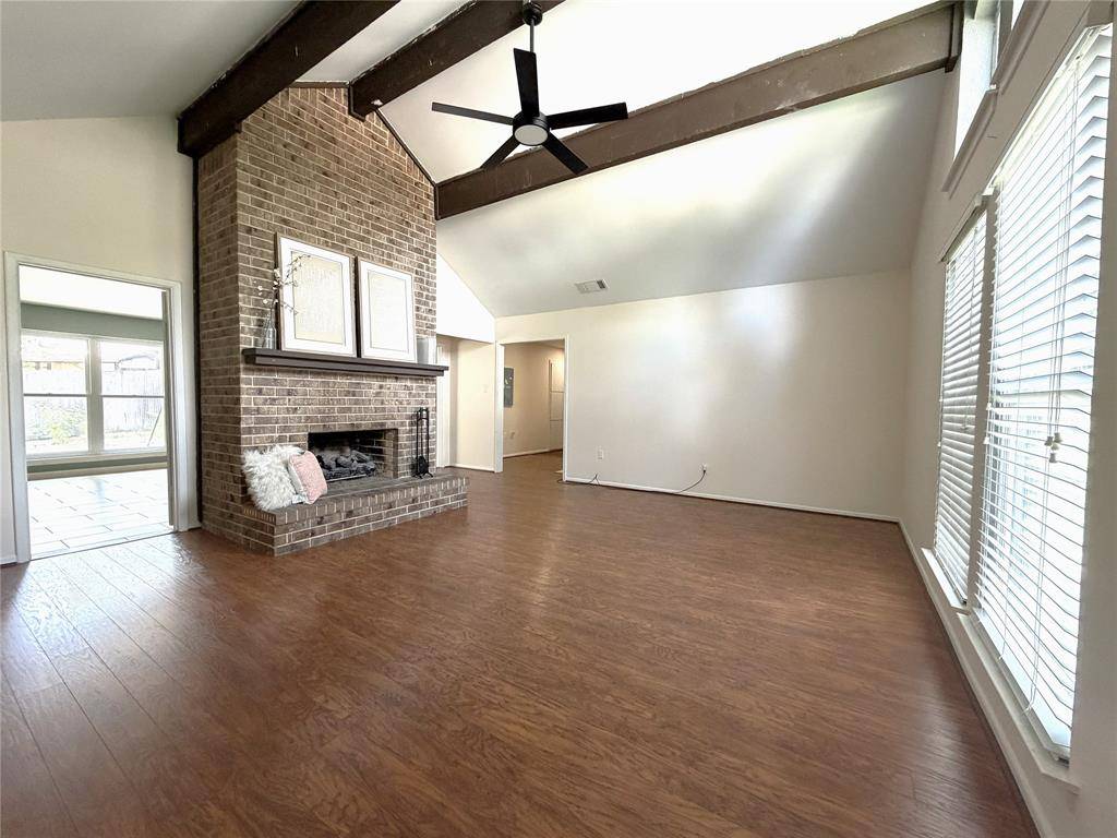 5700 Stage Line Drive, Arlington, TX 76017