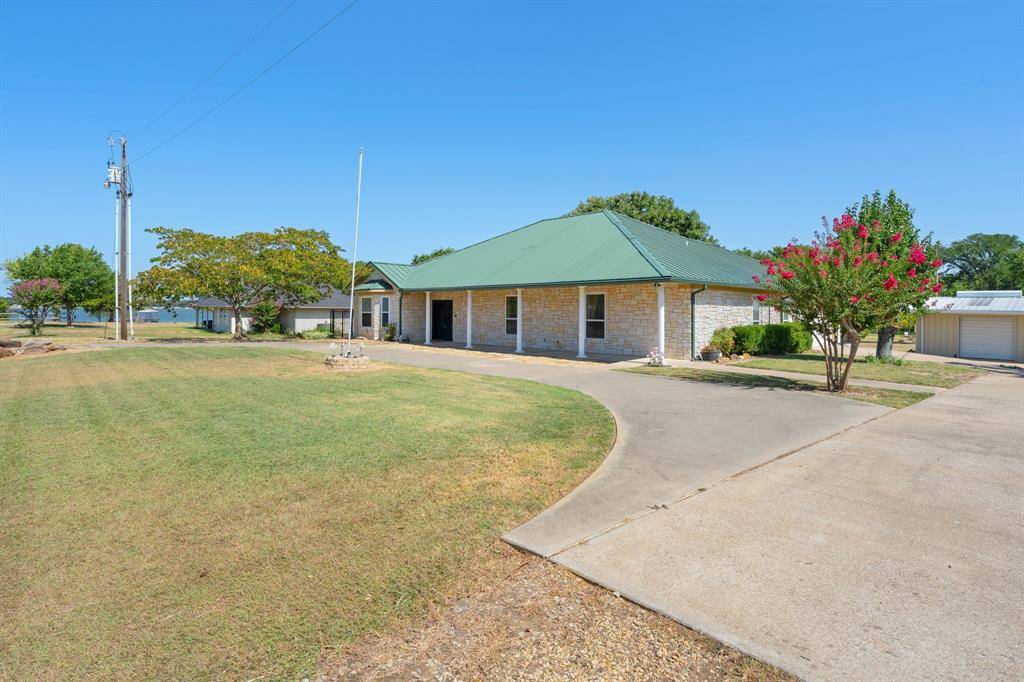 330 Mohawk Trail, East Tawakoni, TX 75472