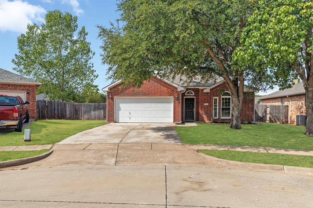 104 Bullava Court, Crowley, TX 76036