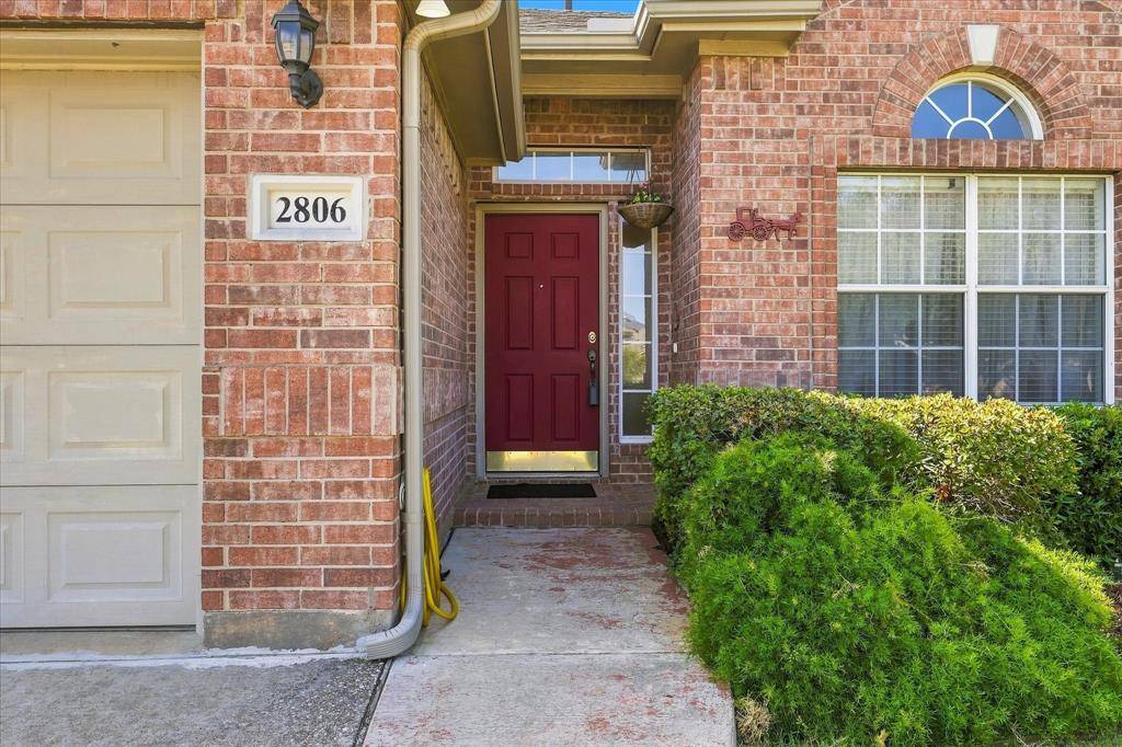 2806 Warwick Drive, Corinth, TX 76210