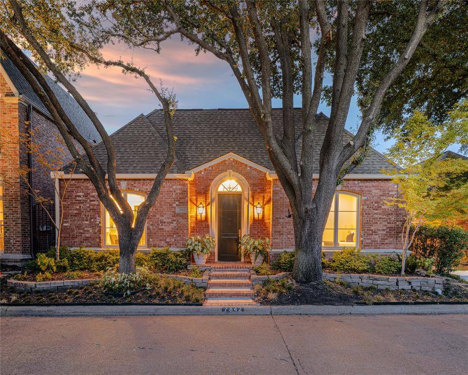 7842 Caruth Court, Dallas, TX 75225
