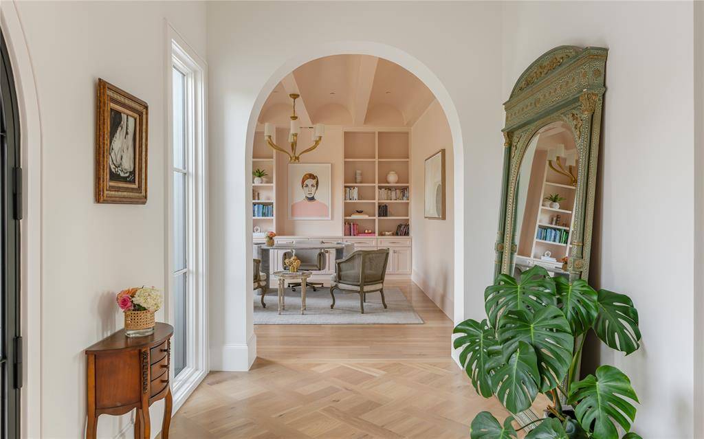 6815 Pemberton Drive, Dallas, TX 75230
