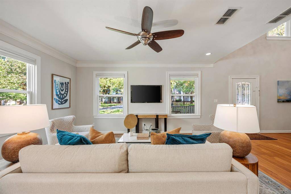 5326 Vickery Boulevard, Dallas, TX 75206