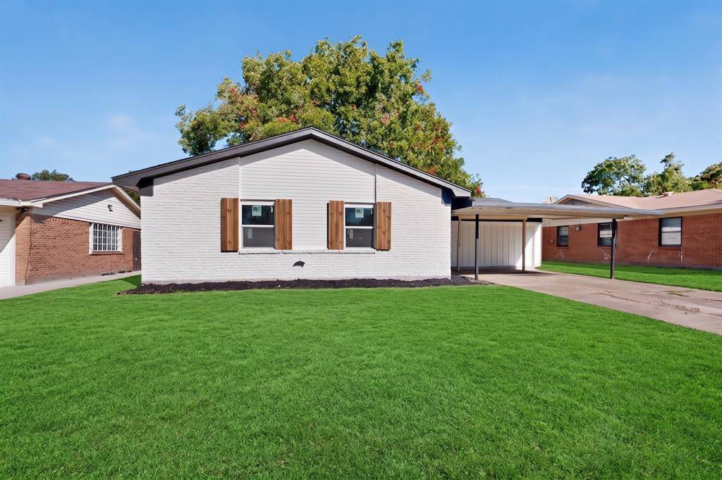 3241 Santiago Drive, Mesquite, TX 75150