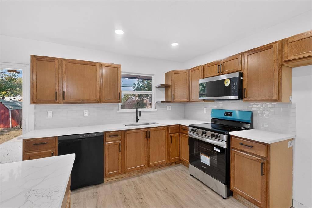 3241 Santiago Drive, Mesquite, TX 75150