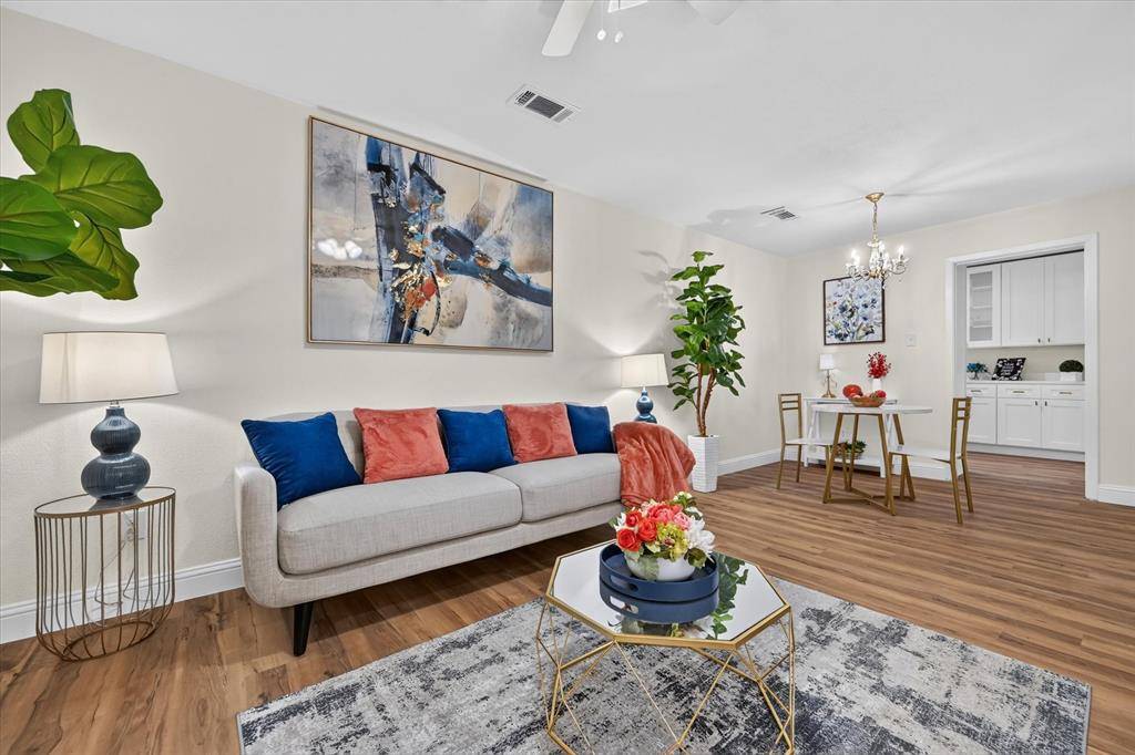 1904 Briar Meadow Drive, Arlington, TX 76014