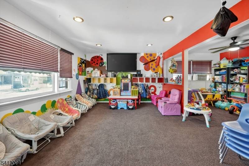 241 Halsted St, East Orange City, NJ 07018