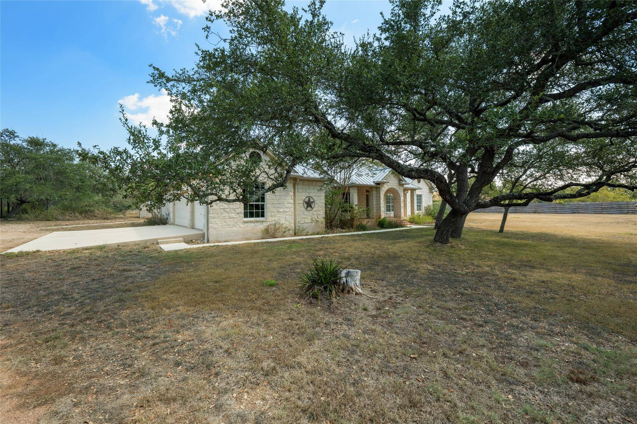 1211 Quail Ridge DR, Dripping Springs, TX 78620
