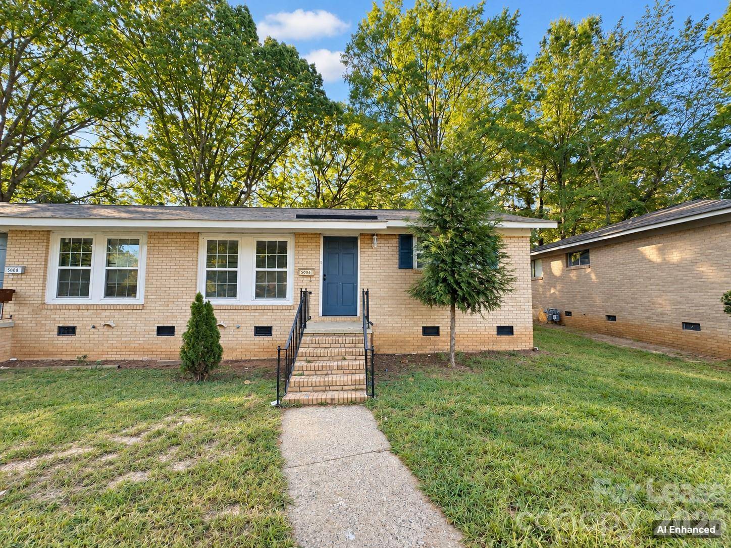 5006 Malibu DR, Charlotte, NC 28215