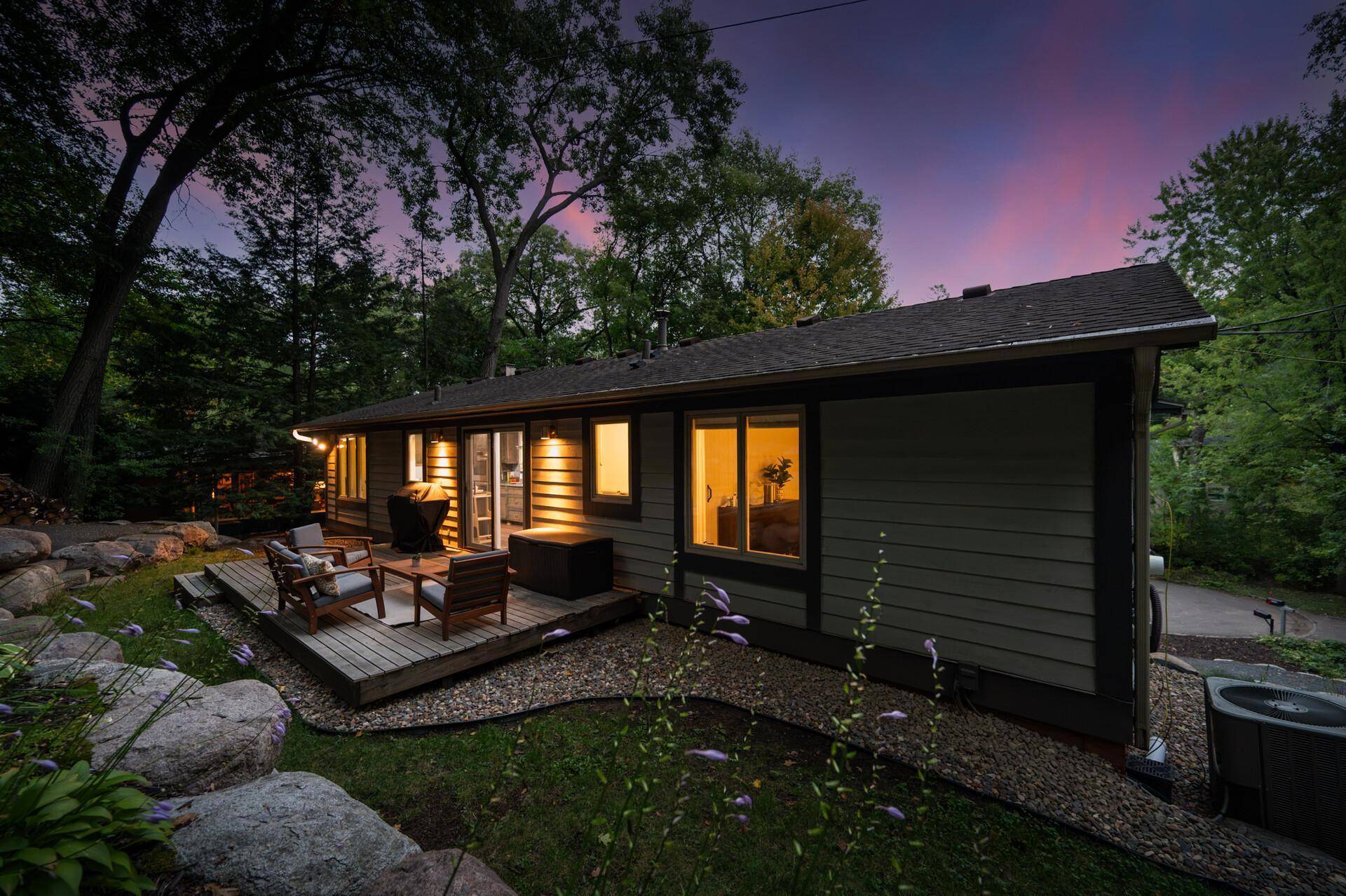 2222 Black Oak DR, Minnetonka, MN 55305