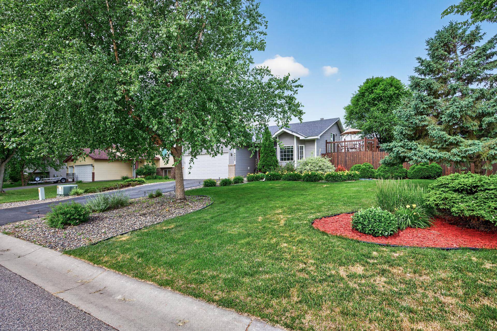 9442 Hale AVE S, Cottage Grove, MN 55016