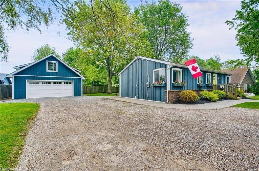 8 Beach RD, Haldimand, ON N0A 1K0