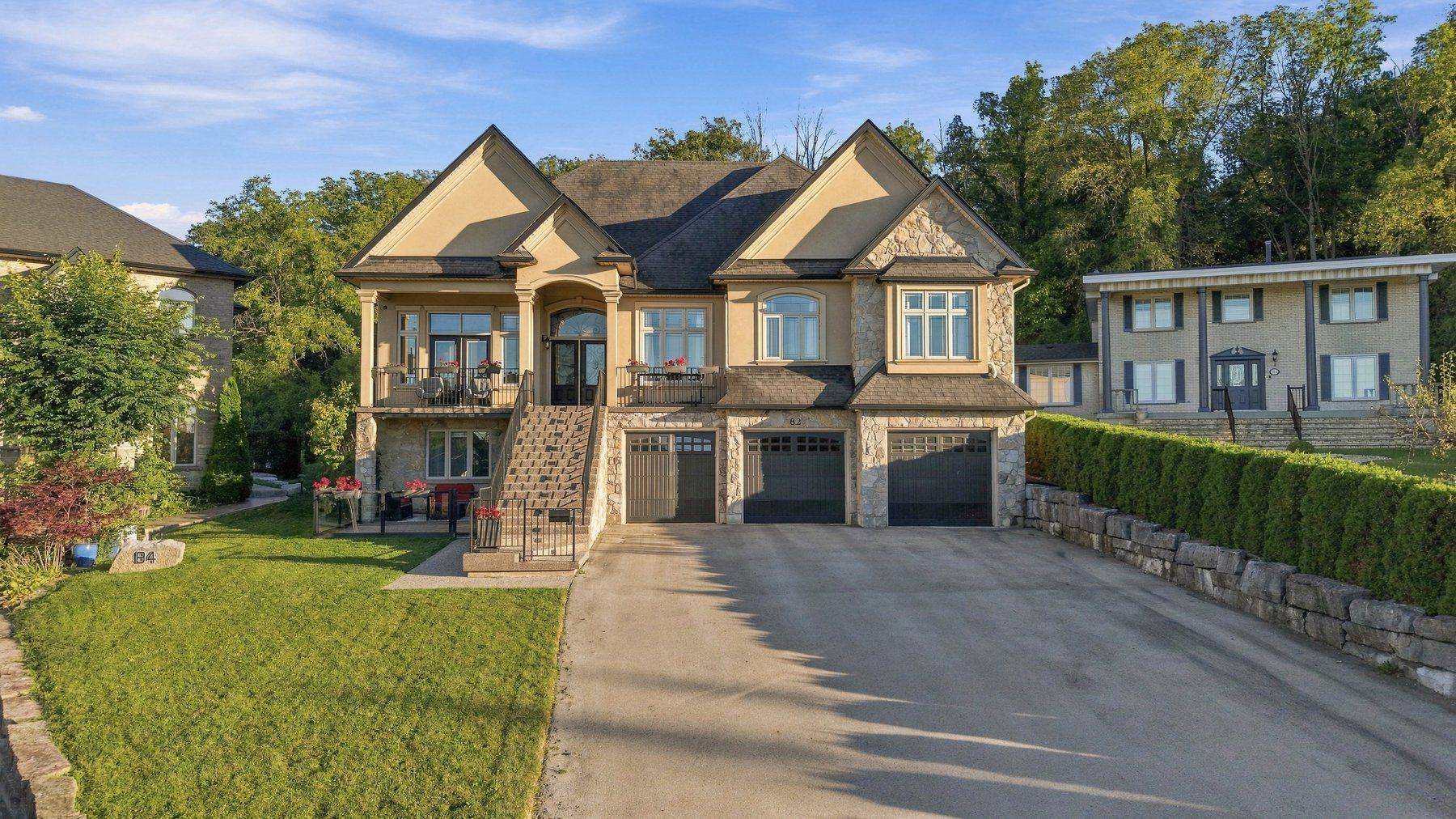 82 Margaret AVE, Hamilton, ON L8G 3G5