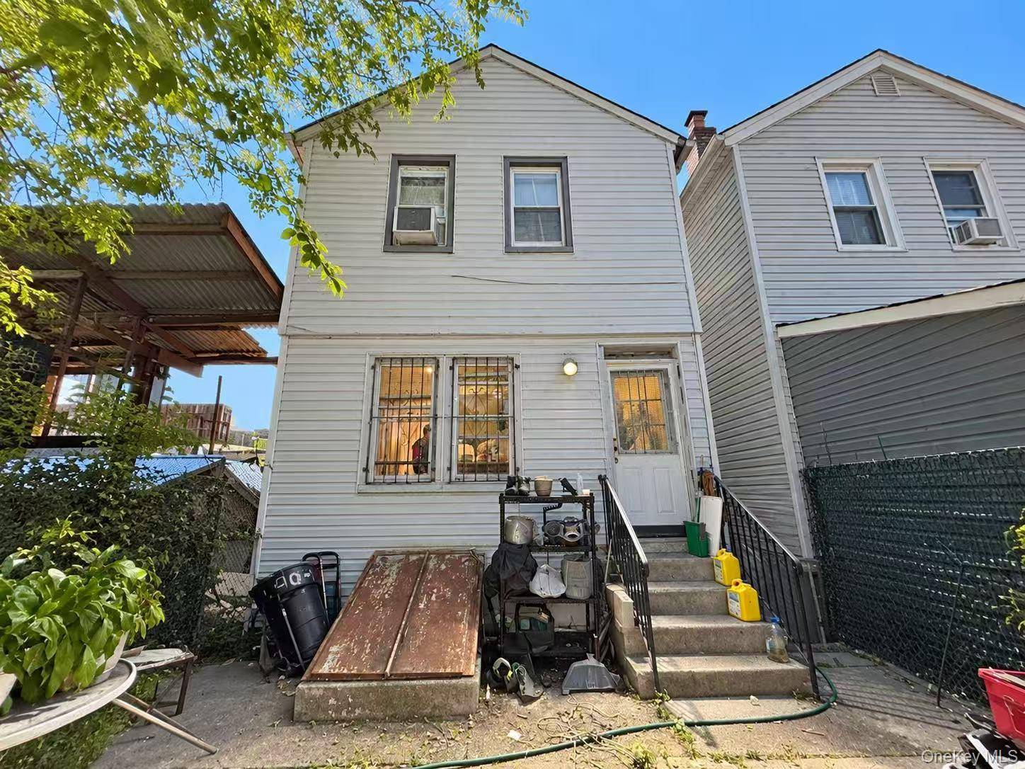 90-71 178th ST, Jamaica, NY 11432