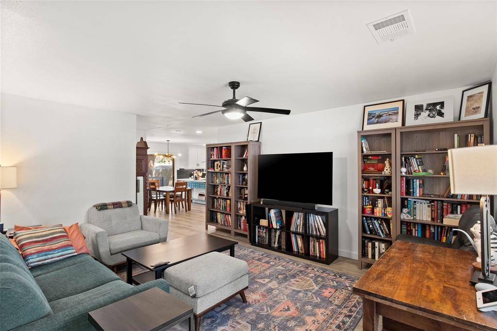 307 Dogwood Drive, Richardson, TX 75080