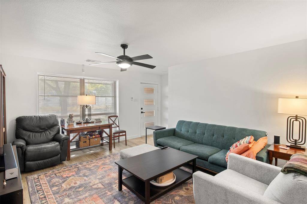 307 Dogwood Drive, Richardson, TX 75080