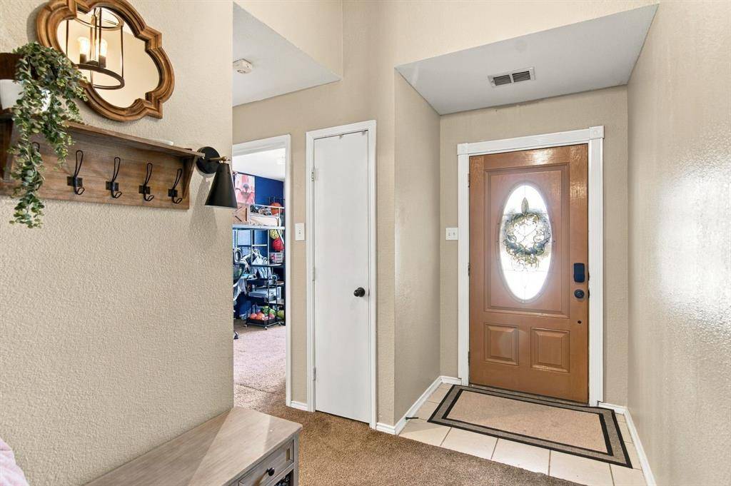 849 Canyon Cove Drive, Burleson, TX 76028