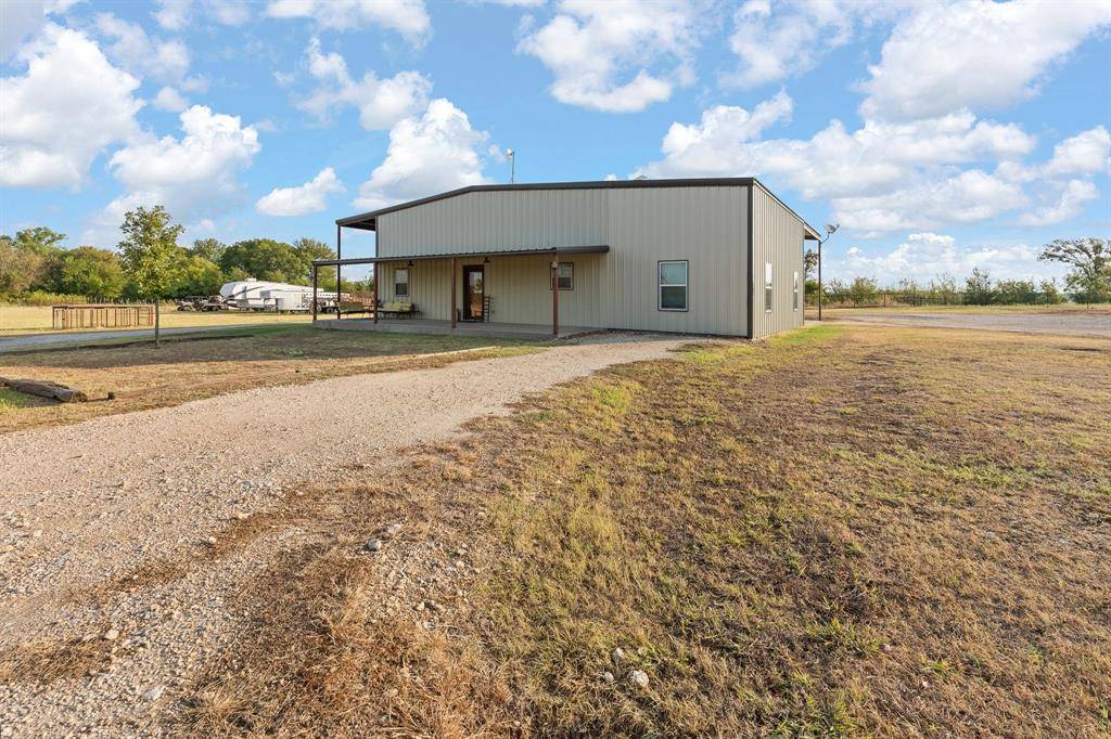 685 County Road 1102, Rio Vista, TX 76093