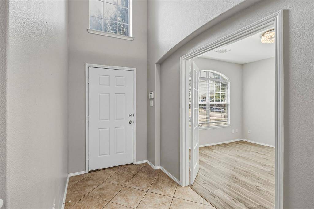 507 Moonrise Drive, Arlington, TX 76002