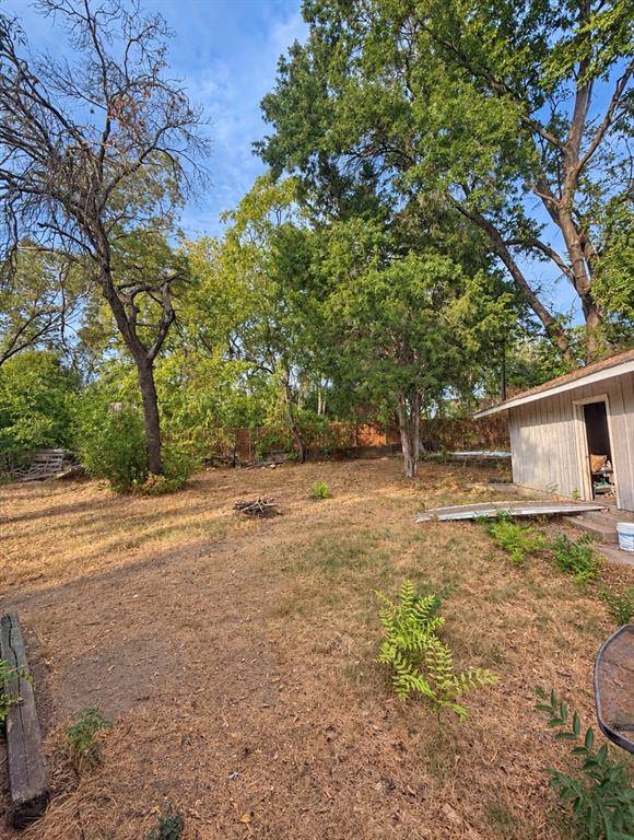 6840 Timothy Drive, Dallas, TX 75227