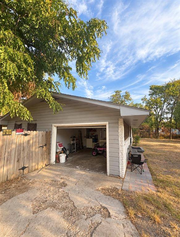 6840 Timothy Drive, Dallas, TX 75227