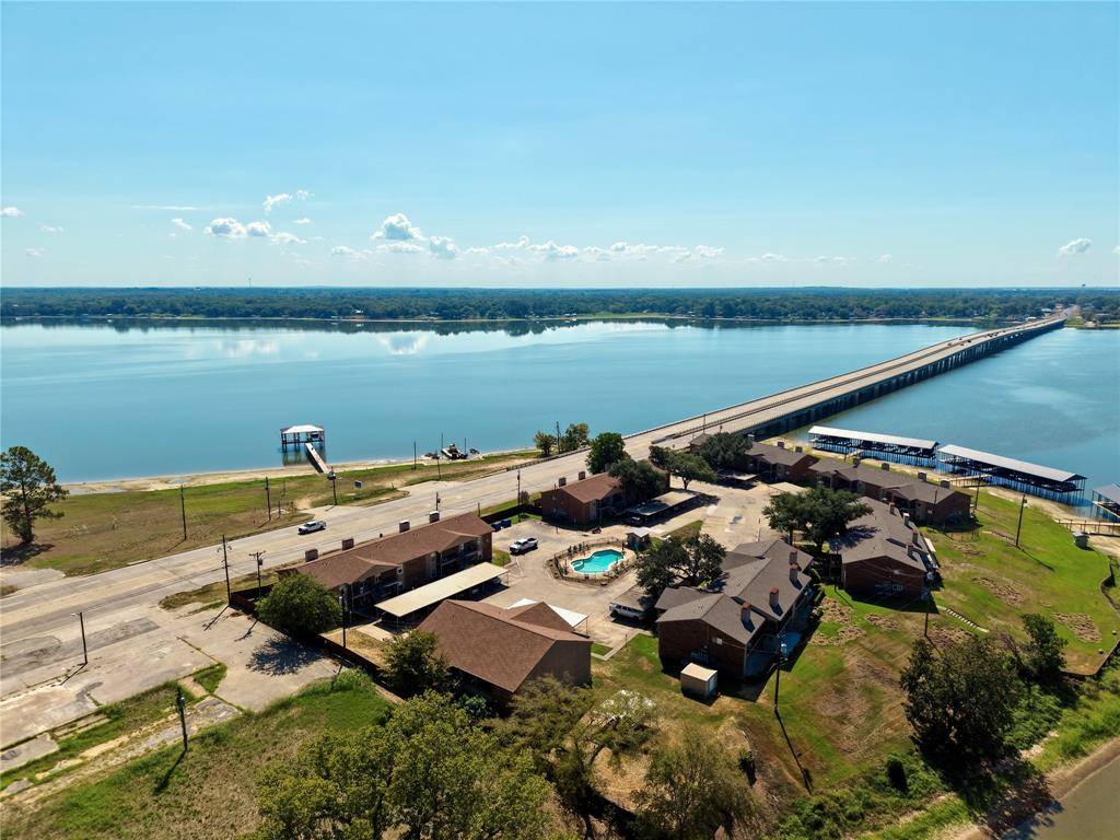 849 S GUN BARREL Lane #E4, Gun Barrel City, TX 75156