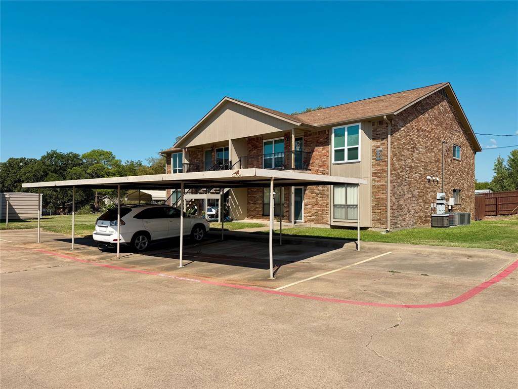 849 S GUN BARREL Lane #E4, Gun Barrel City, TX 75156