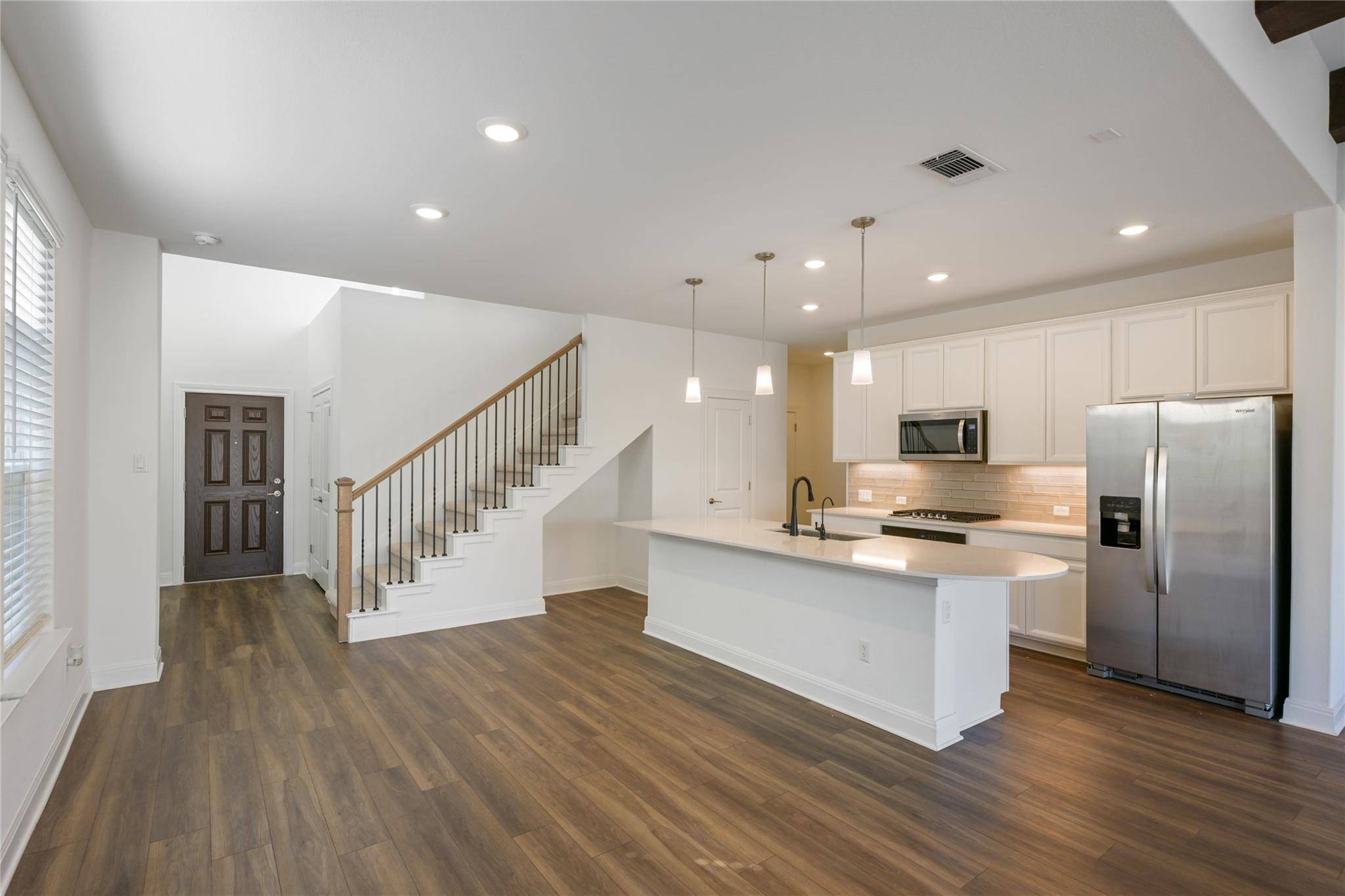 301 Harbors LN, Leander, TX 78641