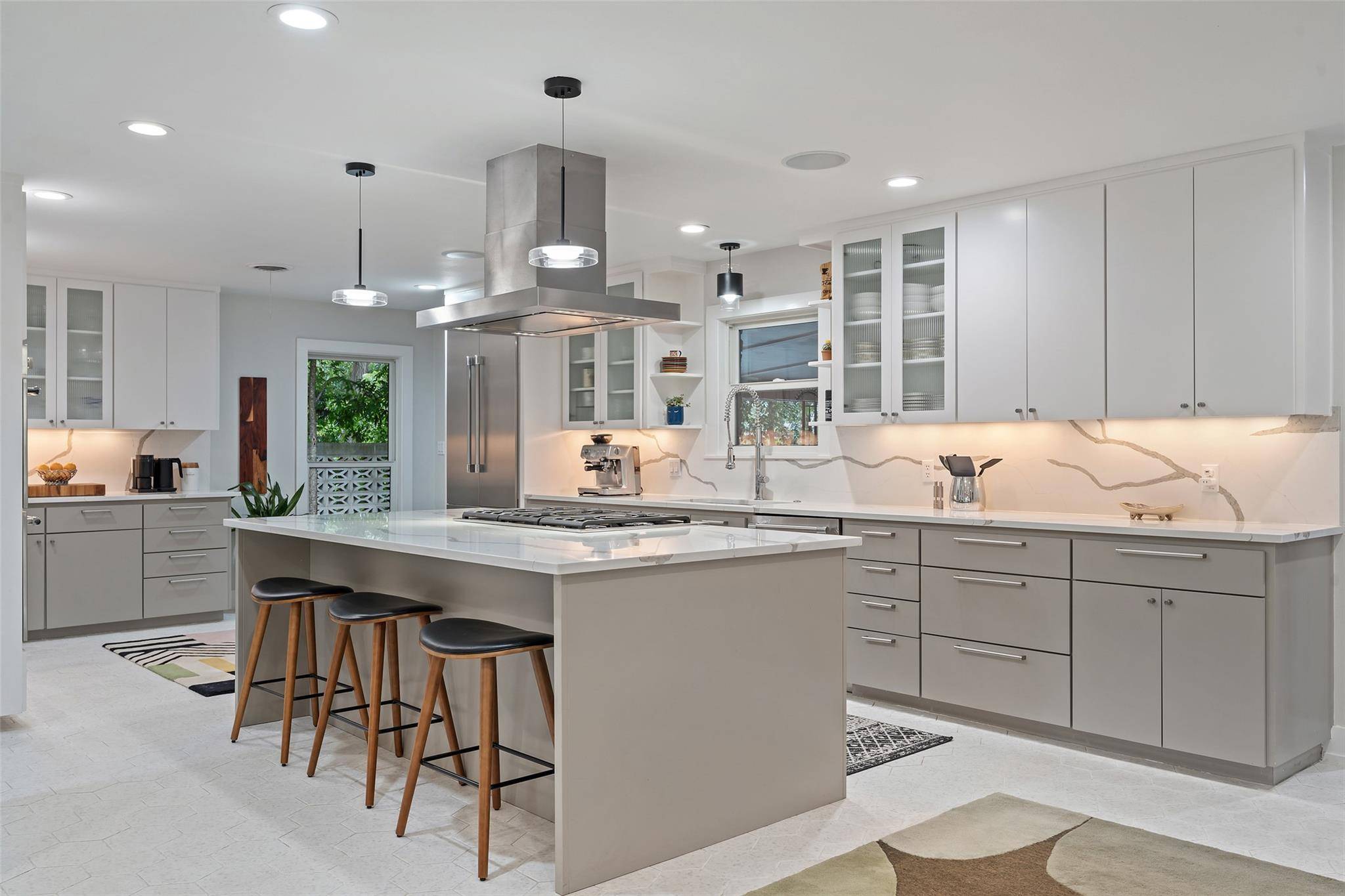 1254 S Church ST, Georgetown, TX 78626