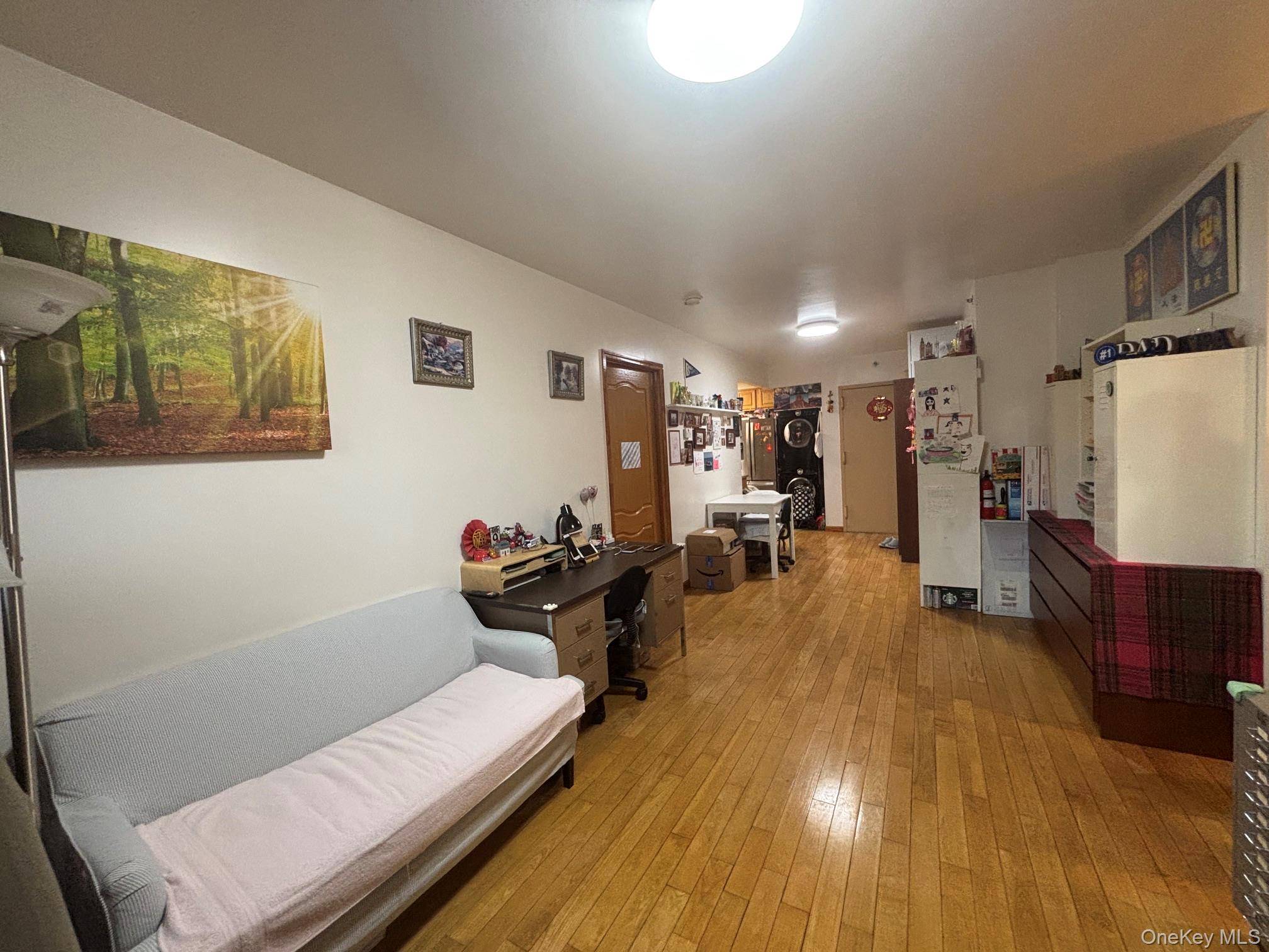 144-77 Barclay AVE #4B, Flushing, NY 11355