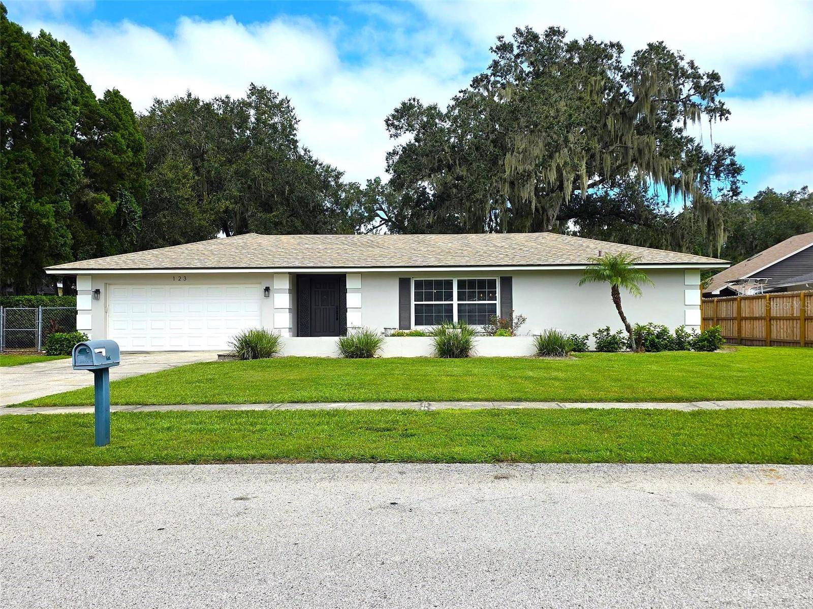 123 ELM SQ S, Lakeland, FL 33813
