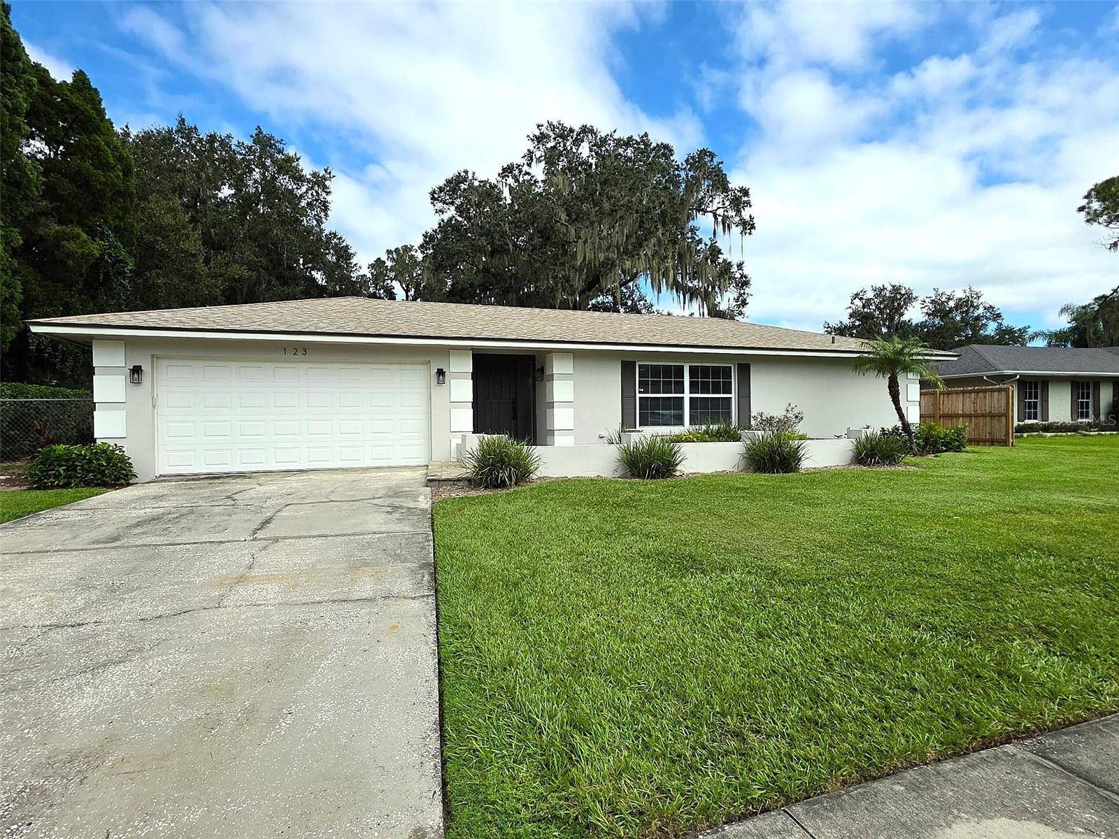 123 ELM SQ S, Lakeland, FL 33813