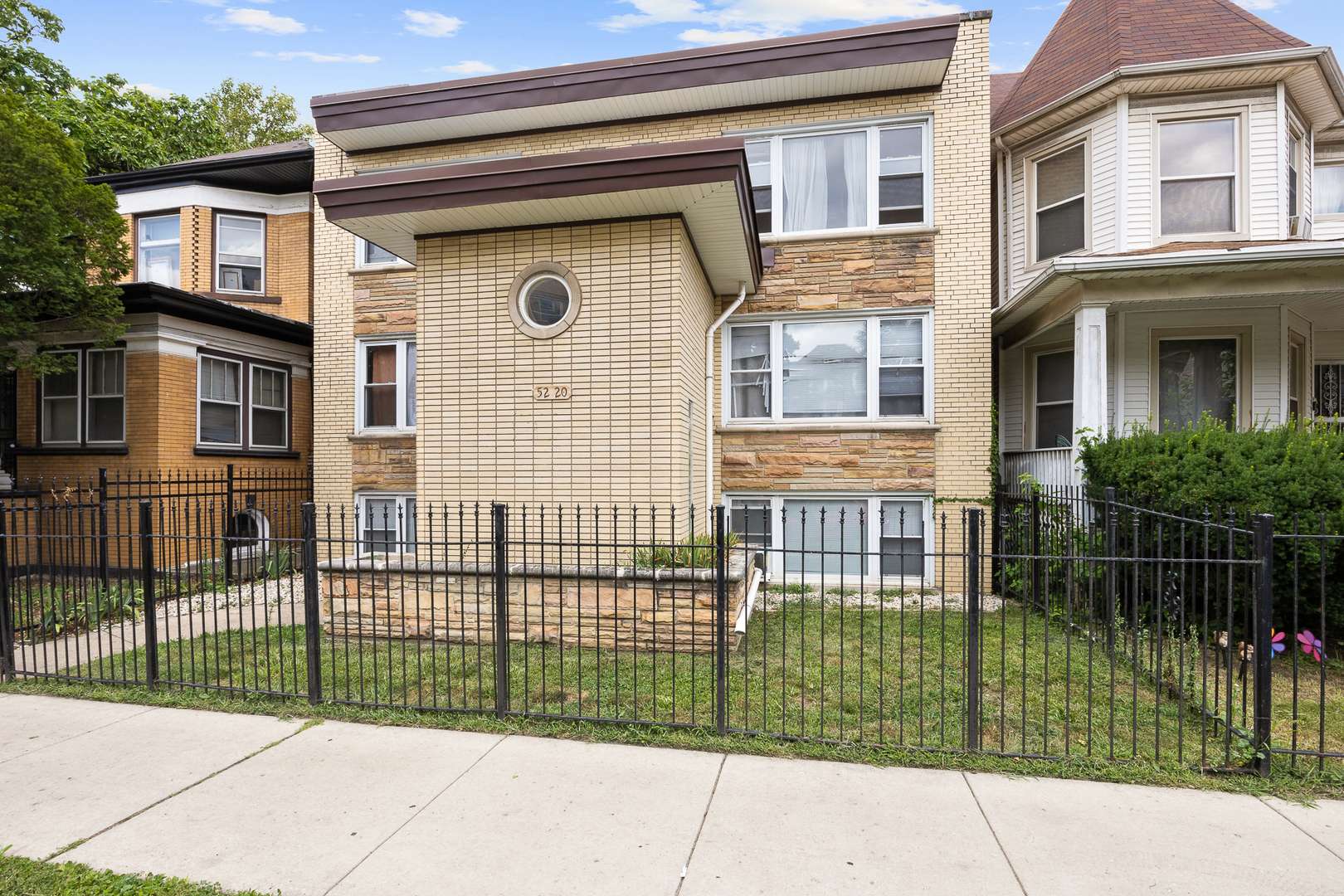 5220 W Washington BLVD, Chicago, IL 60644
