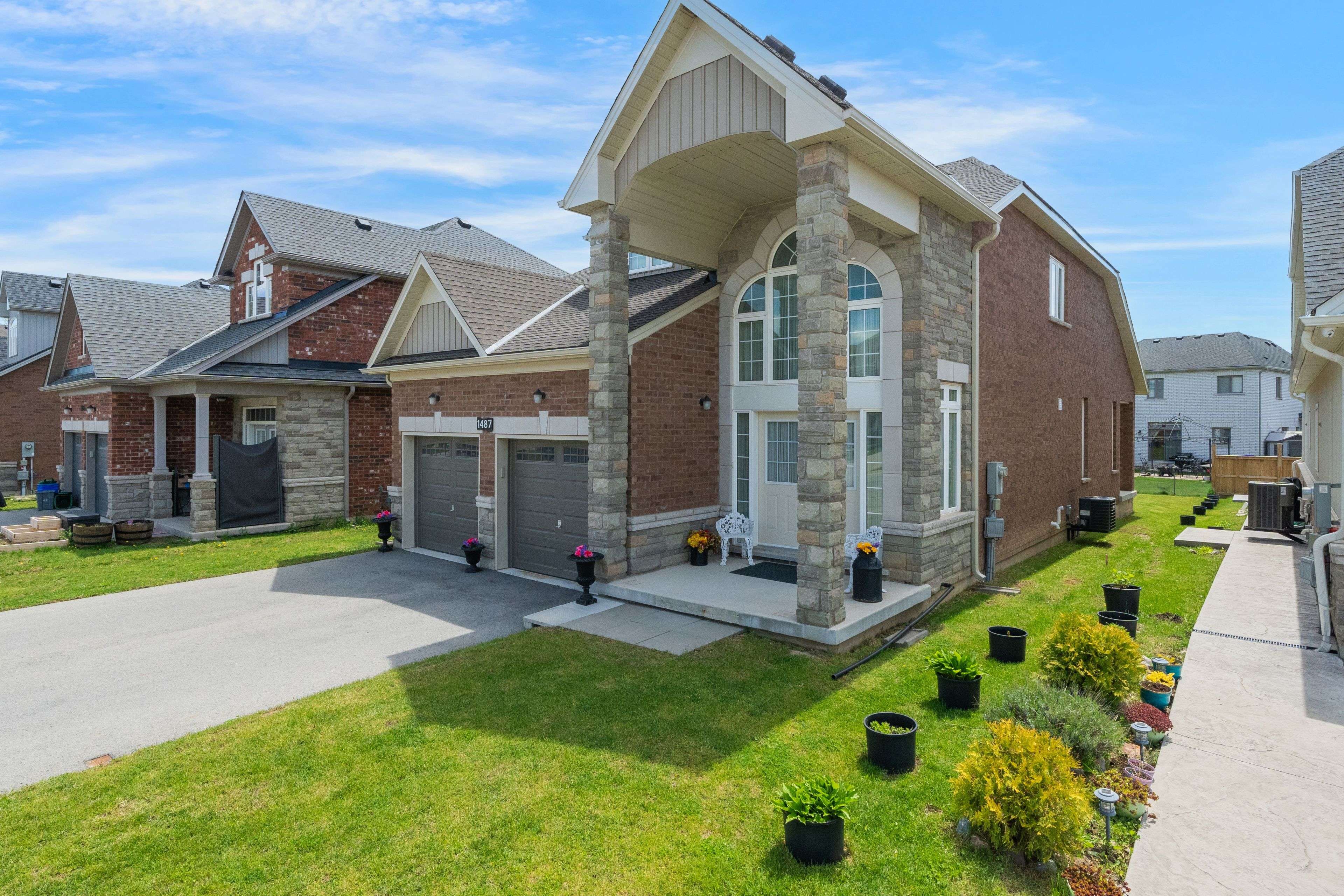 1487 Marina DR, Fort Erie, ON L2A 0C7