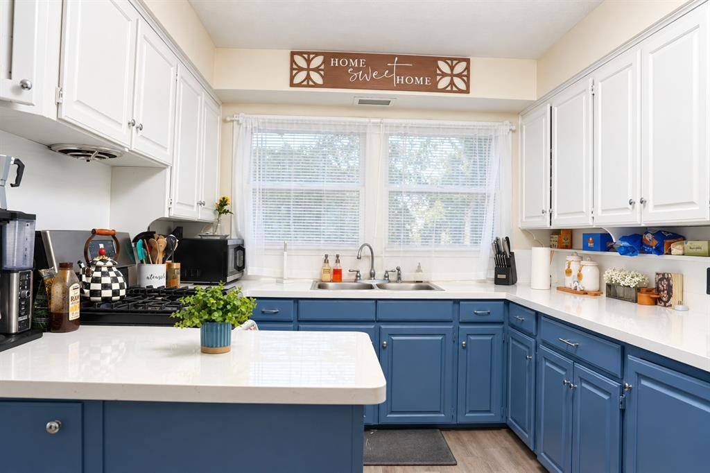 6301 Greenlee Street, Fort Worth, TX 76112