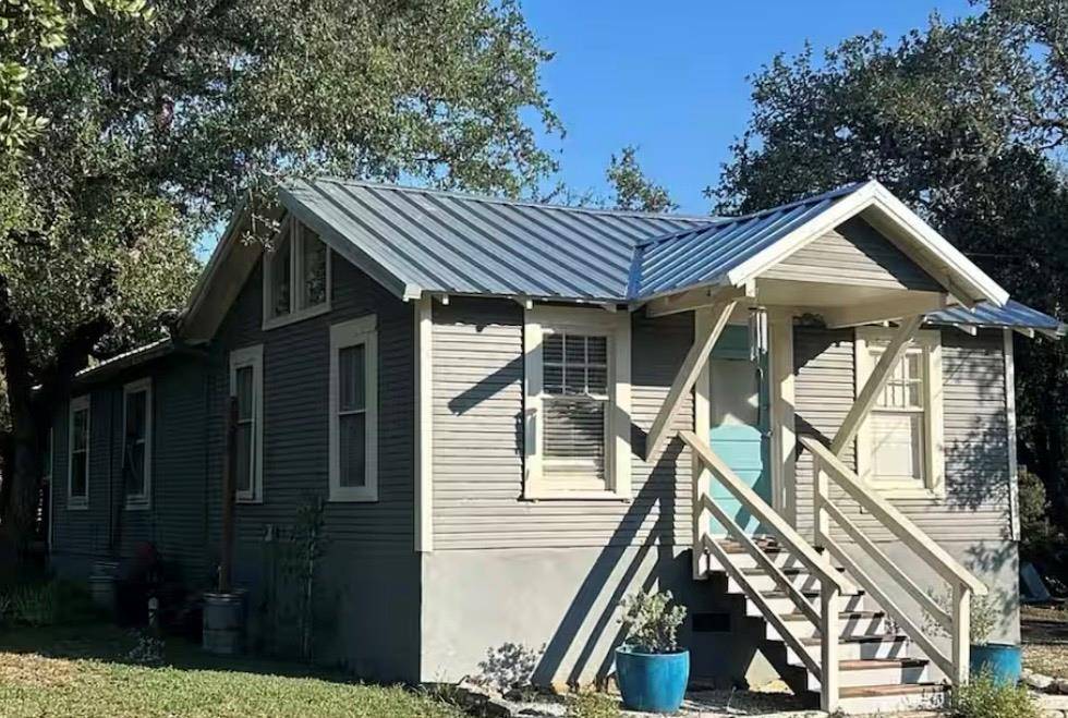 8811 High Valley RD, Austin, TX 78737