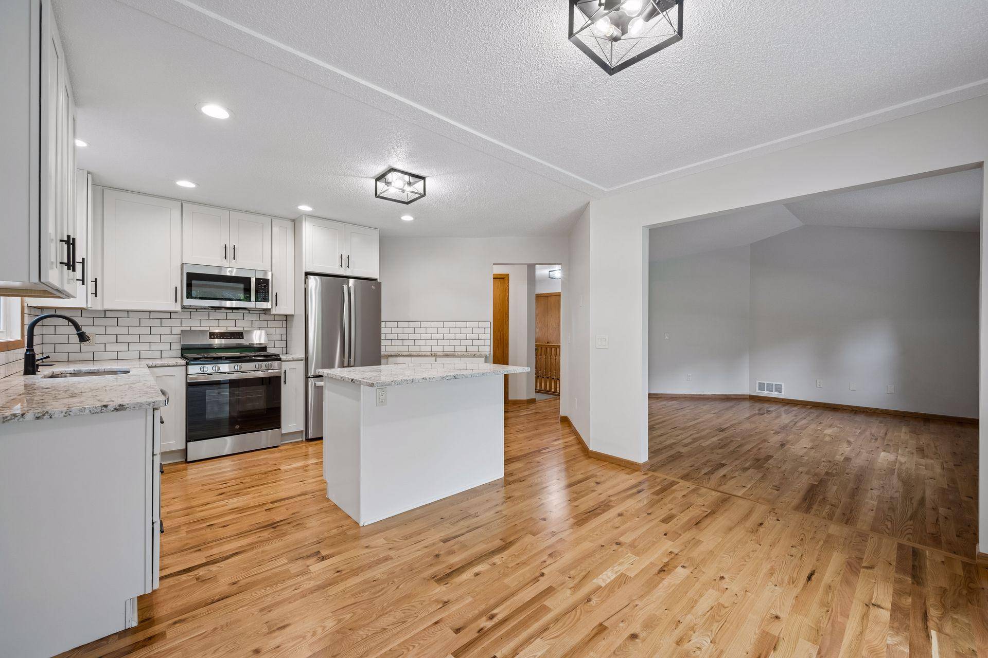 2485 Hamlin AVE SE, Buffalo, MN 55313