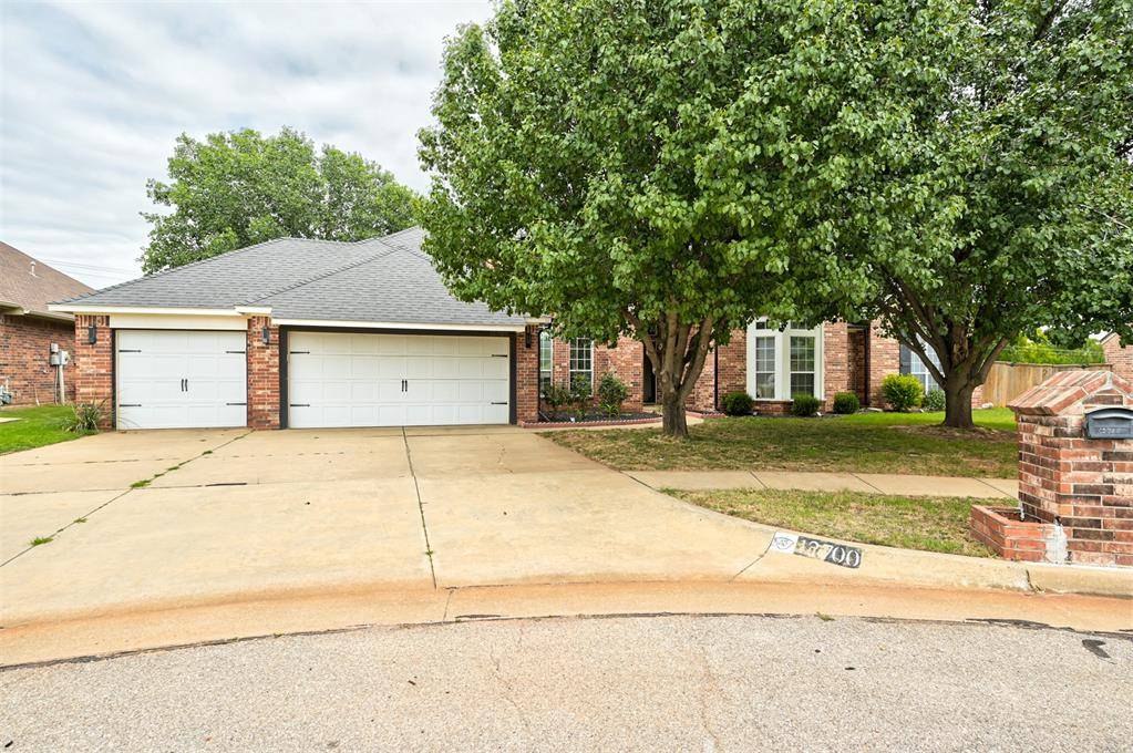 12700 Whitefield CIR, Oklahoma City, OK 73142