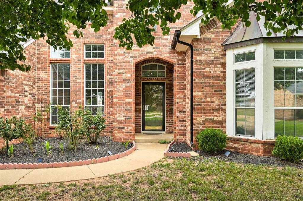 12700 Whitefield CIR, Oklahoma City, OK 73142