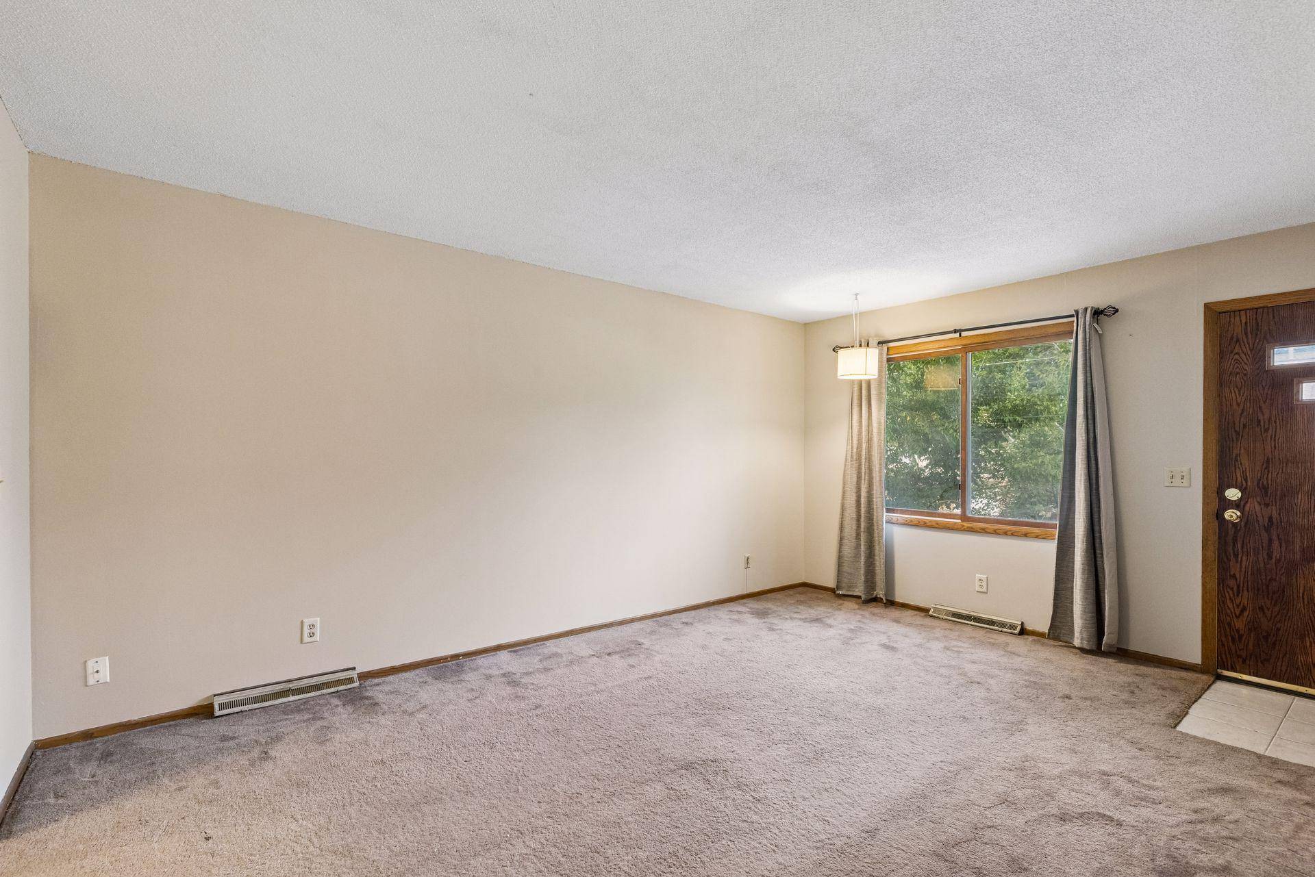2222-2226 Beech ST E, Saint Paul, MN 55119