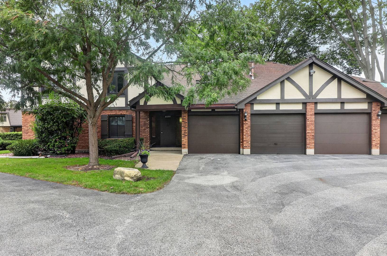 8255 Juniper CT #36D, Palos Hills, IL 60465