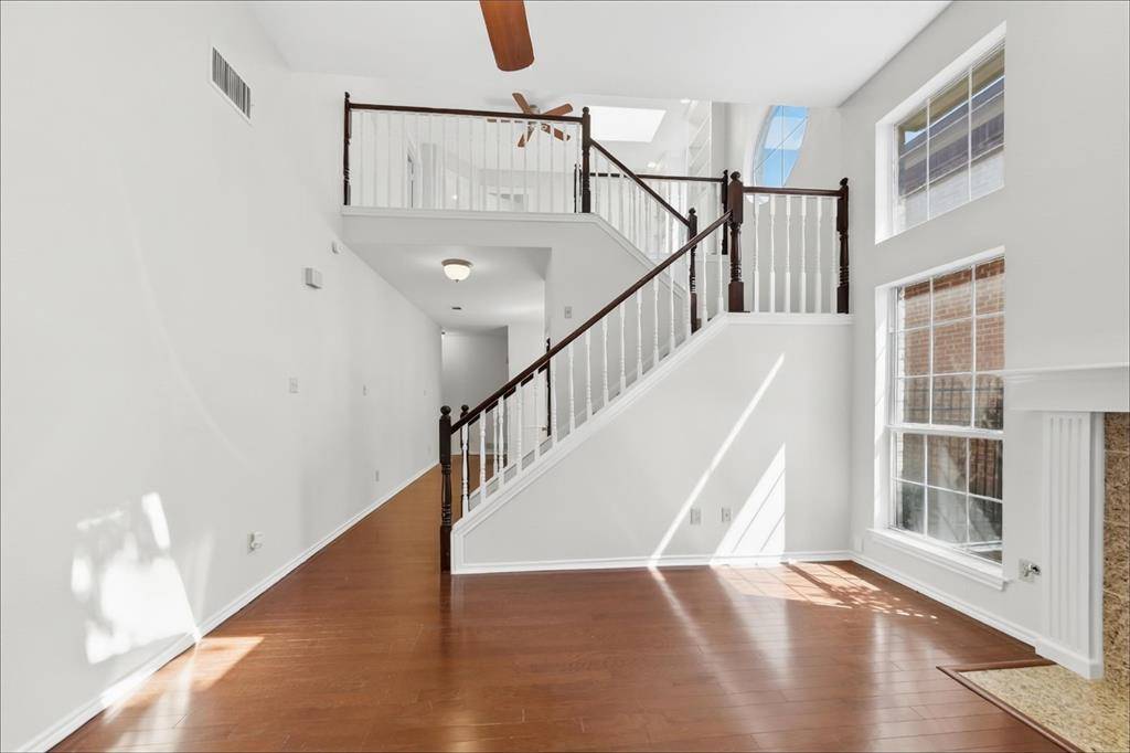 9016 Cumberland Drive, Irving, TX 75063