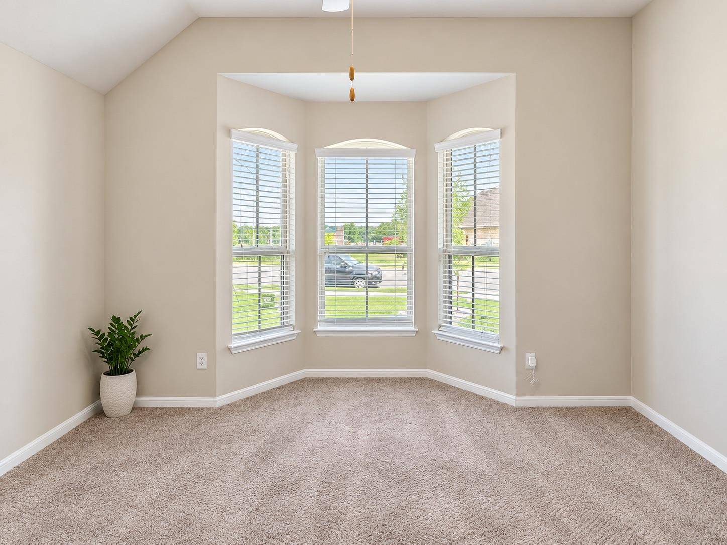 2021 Garretts WAY, Manchaca, TX 78652