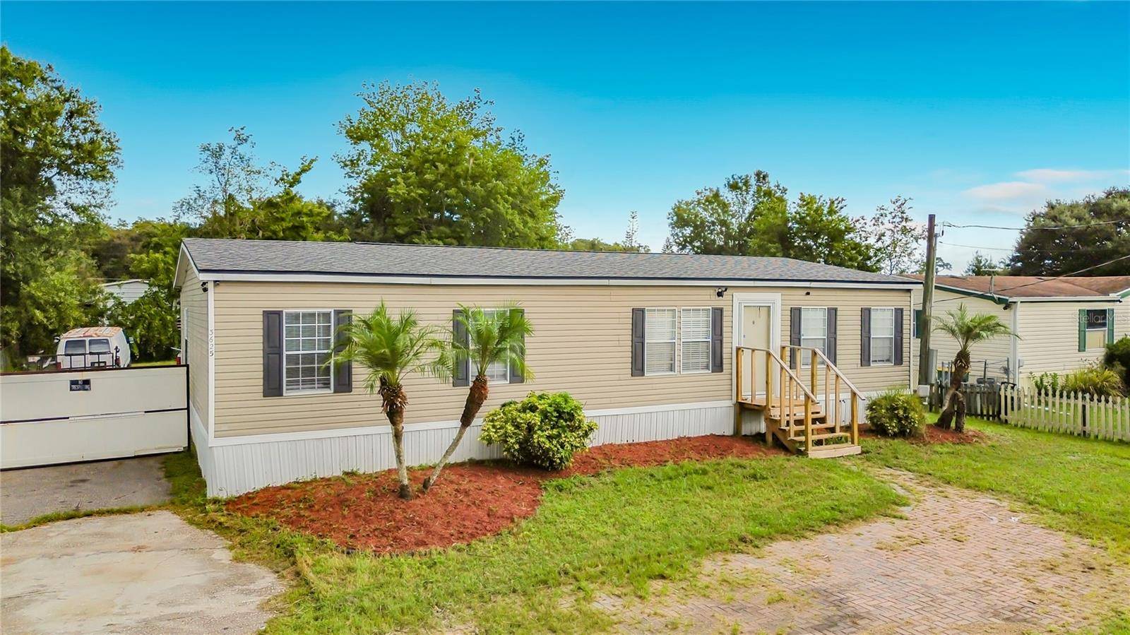 3625 LATE MORNING CIR, Kissimmee, FL 34744